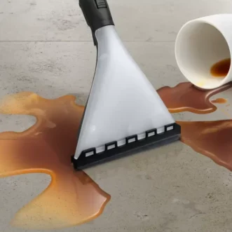 MCSA02992463_BO_T_11_BWD41_AquaWash_Clean_BWD421PET_picture_KF4_pick_up_liquids_ENG_110119_def