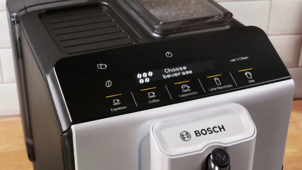 ماكينة قهوة اسبريسو وكابتشينو اتوماتيك بوش بالمطحنة TIE20301 bosch