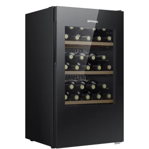 مبرد مشروبات جورينجي موديل SC-100Y N لون أسود زجاجي سعة 93 لتر و30 زجاجة مع أرفف خشبية وشاشة تحكم، معروض في Appliance