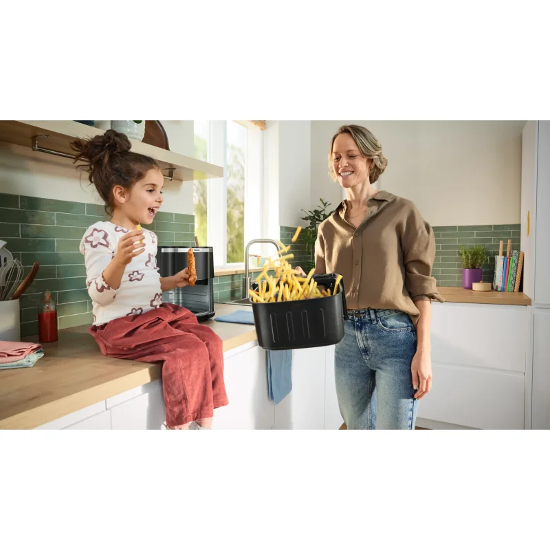 26123388_BO-AirFryer_Serie6_MAF671B0_PiU_ShakeAlarm_3200x1800_def 26123388_BO-AirFryer_Serie6_MAF671B0_PiU_ShakeAlarm_3200x1800_def